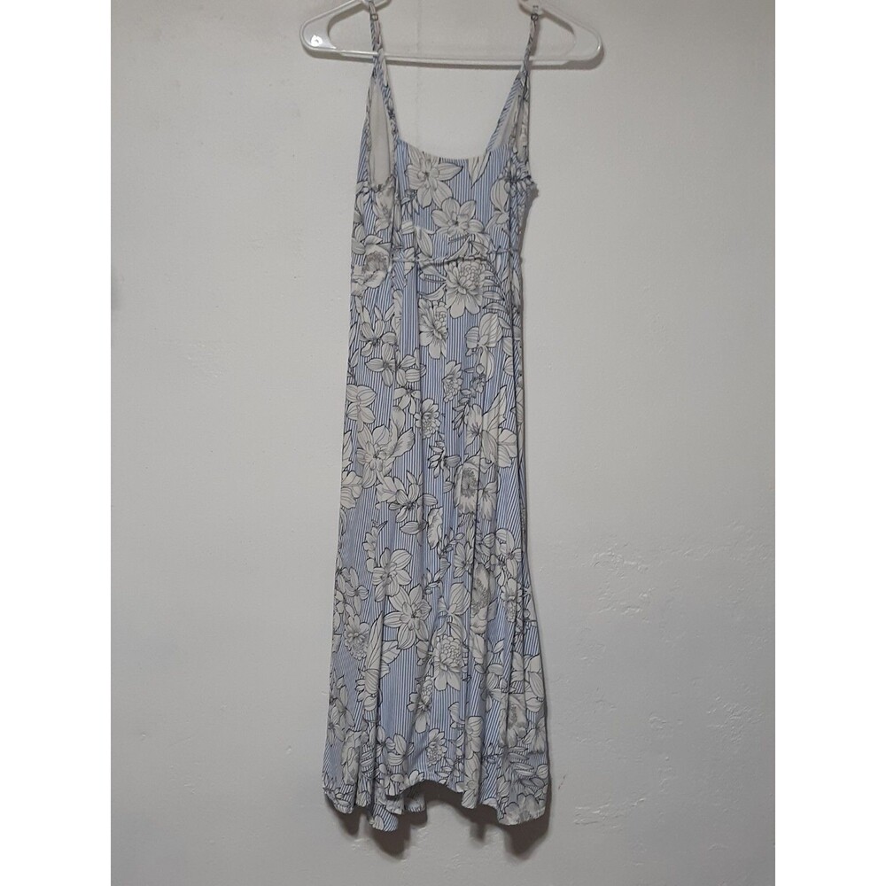 Hem & Thread Blue and White Floral Maxi Dress - Picture 8 of 12